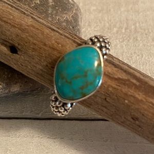 925 Sterling Silver Ring with Turq Colored Stone